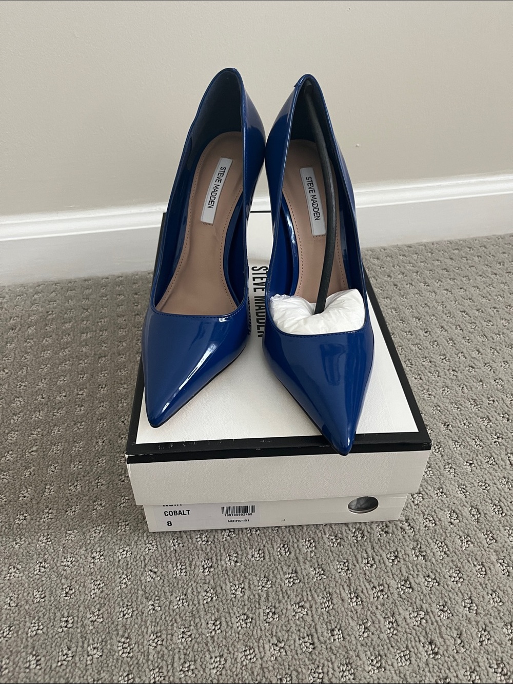 Steve Madden Cobalt Patent Pointed-Toe Pumps size 8 new in box